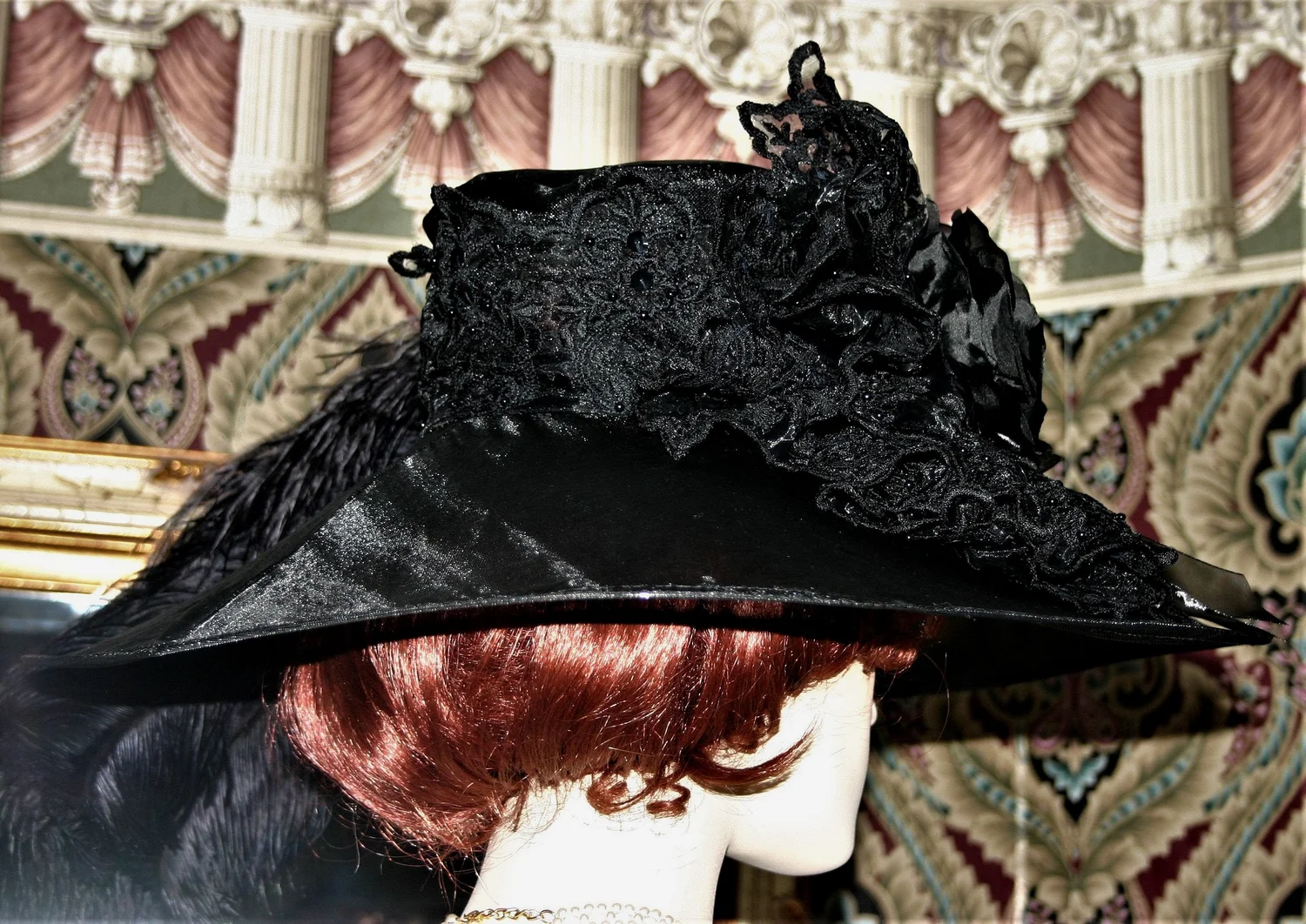 13 Best Kentucky Derby Hat Ideas for Women 2026 | Extravagant Wide Brim Hats, Fascinators & Trends 9 Image
