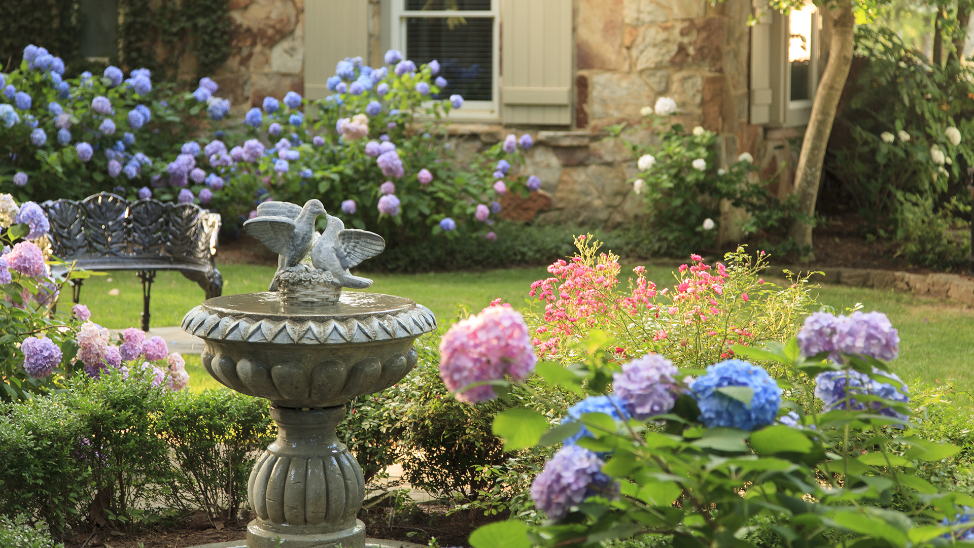 13 Lawn & Garden Decor Tips for Beginners (Plus Extra Ideas to Make Your Yard Shine) 9 Bird bath ideas: 10 styles to add to your garden | Homes and Gardens